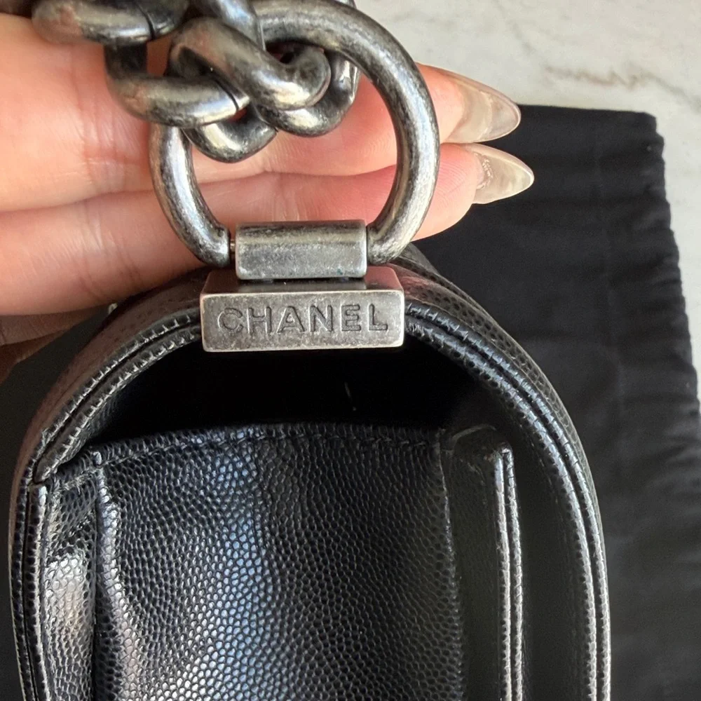 CHANEL Black Quilted Leather Medium Boy Flap Crossbody Bag - Picture 4 of 11